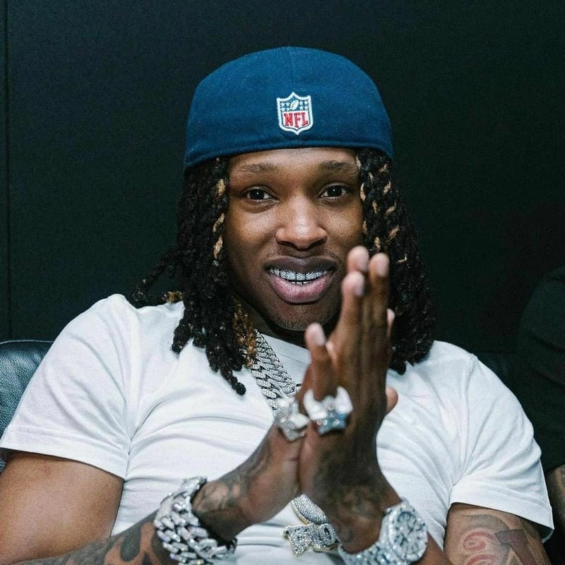 The iconic king von looking back meme