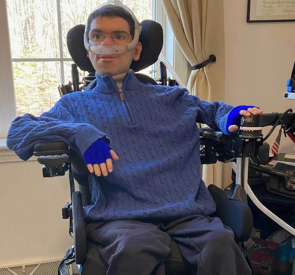 Comparison of muscle fibers in Becker muscular dystrophy vs healthy muscle