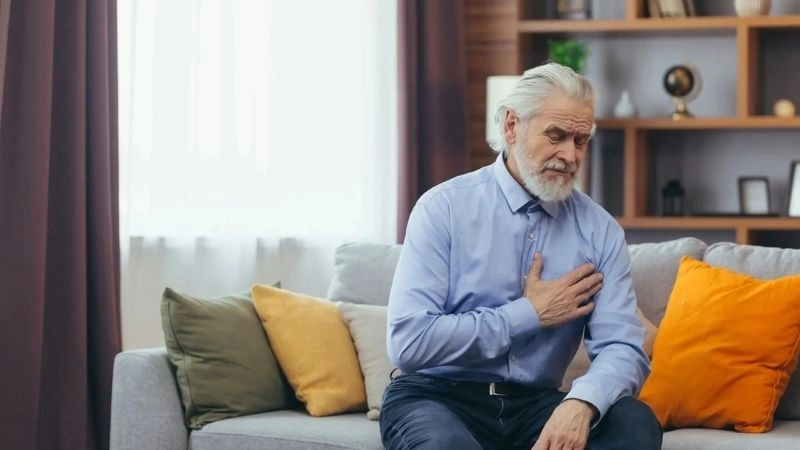 Pulmonary embolism chest pain as a warning sign