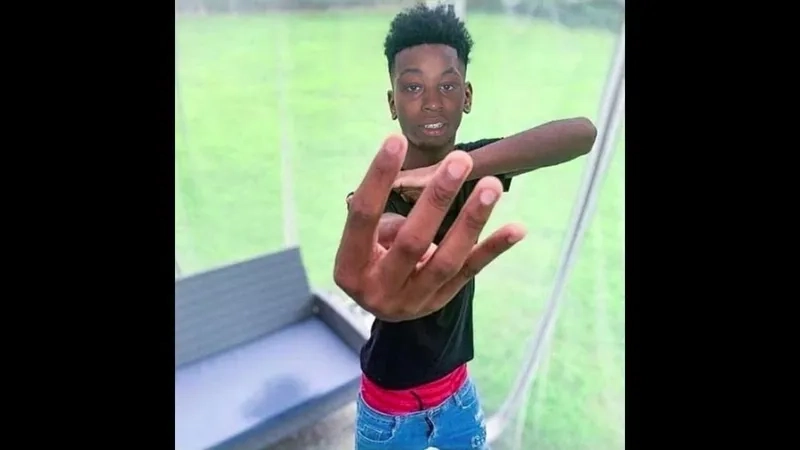 A classic goofy ahh quandale dingle moment