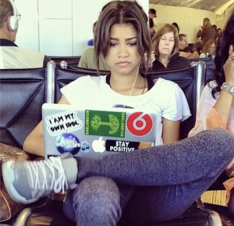 The original Zendaya big hat meme