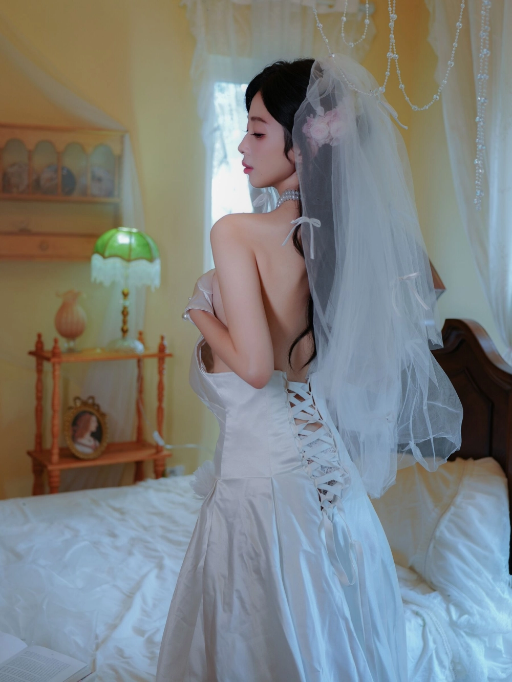 Girl photo face hide crackles teasing mystery and secret scorching temptation