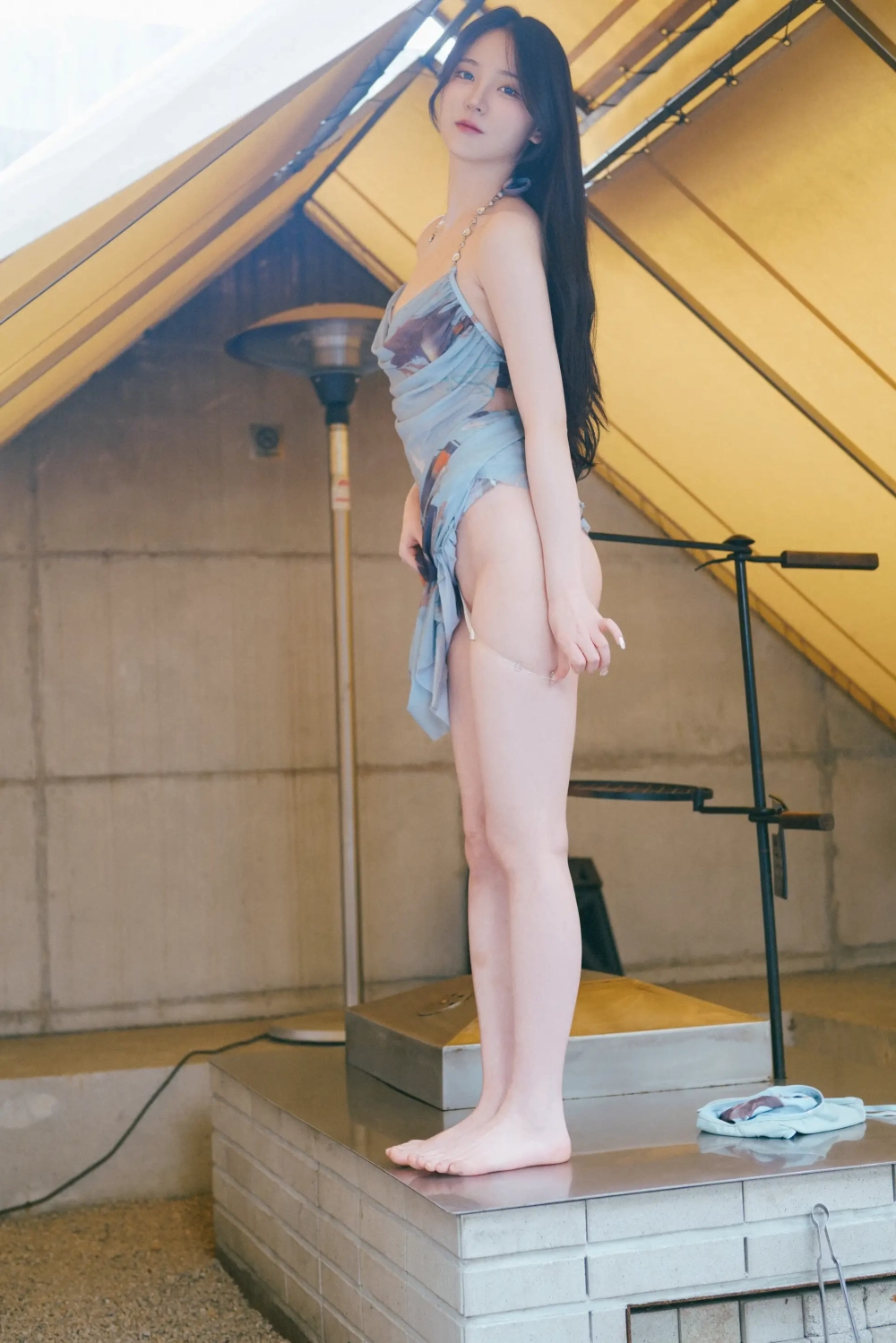 Sex videos sexy girl crackle sultry moves and nonstop screaming ecstasy