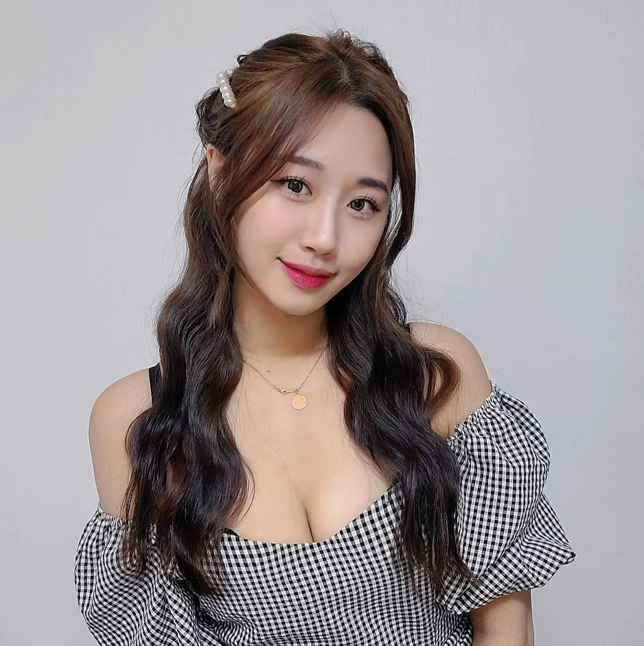 Indian collage girl sex videos erupt campus fever and youthful golden lust