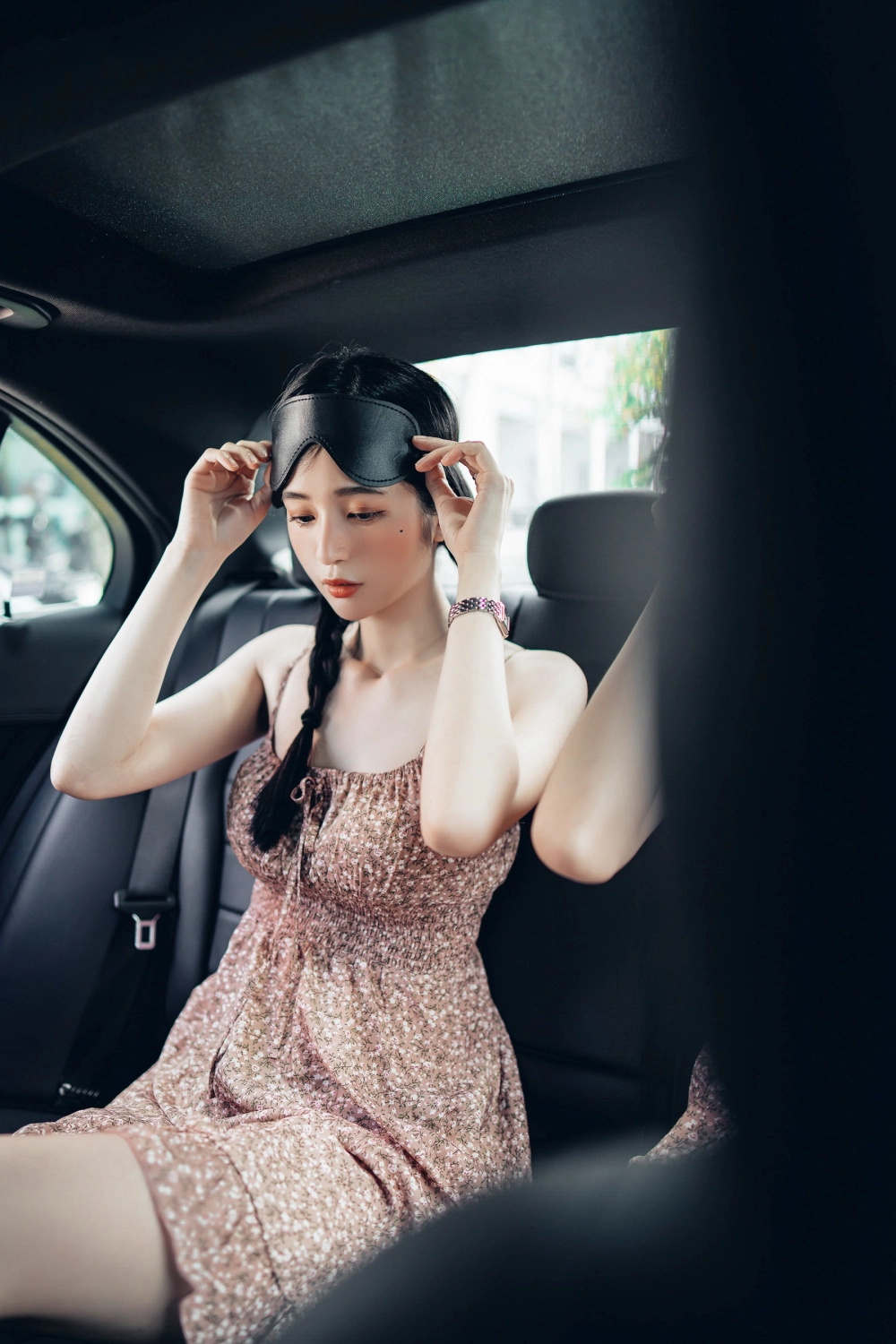 Indian girl real sex radiates authentic golden skin and raw dripping ecstasy